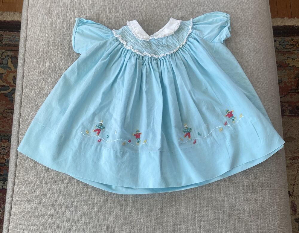 Vintage 50s Sears Honeysuckle Smocked Embroidered Dress Baby Girl 15- 18 Months